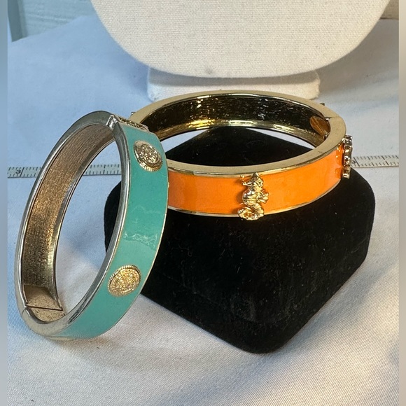 Gorgeous enameled clamper bracelets resort style - Picture 1 of 7